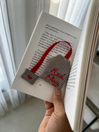 Marque page brodé Red Flag