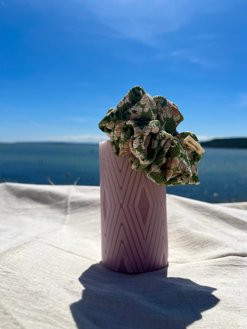 Jungle | Chouchou XL Fleuri Vert – Scrunchie Oversize Bohème & Tendance